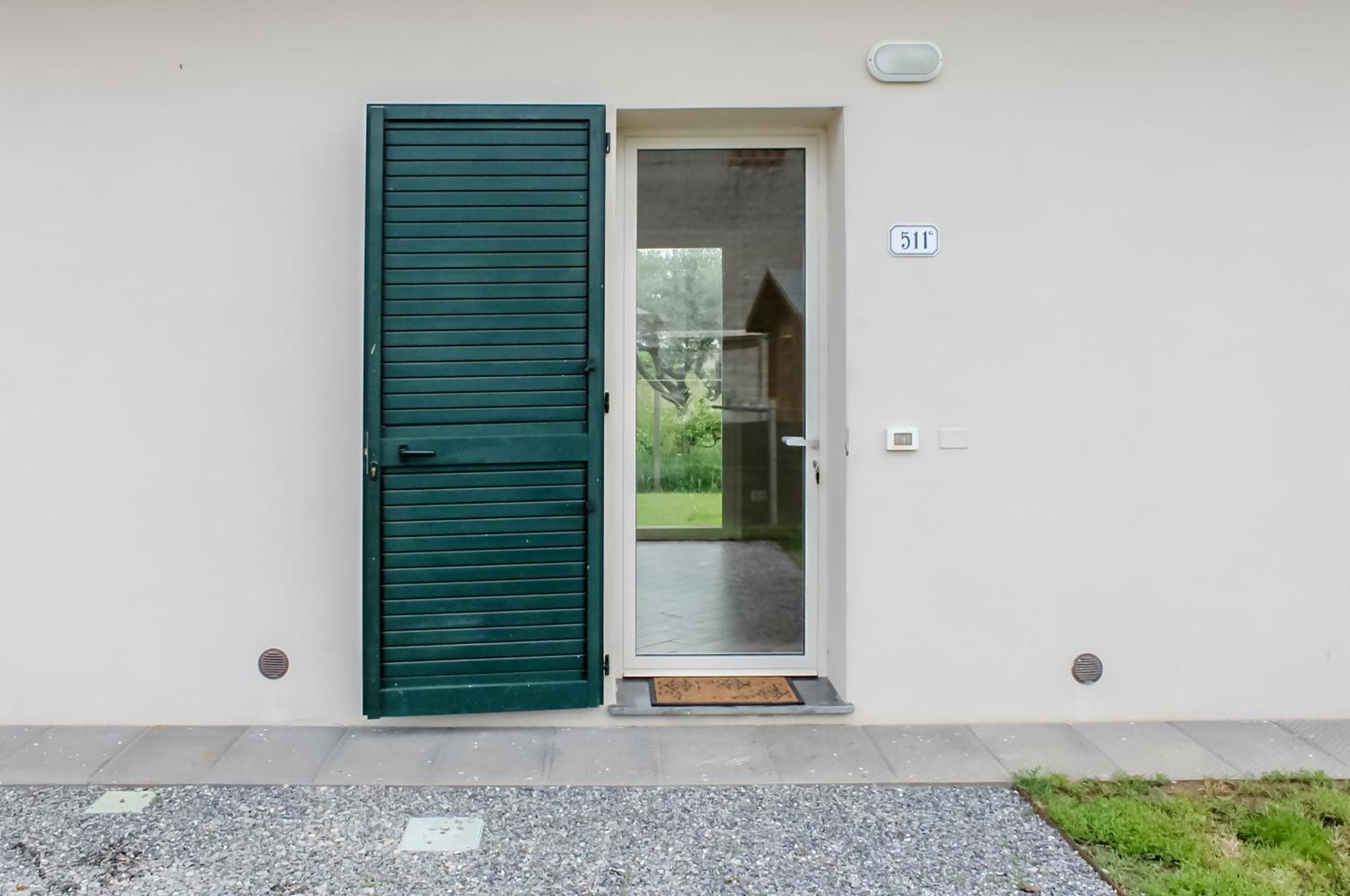 Modern Home With Private Parking Near The Station! Lucca Exterior foto